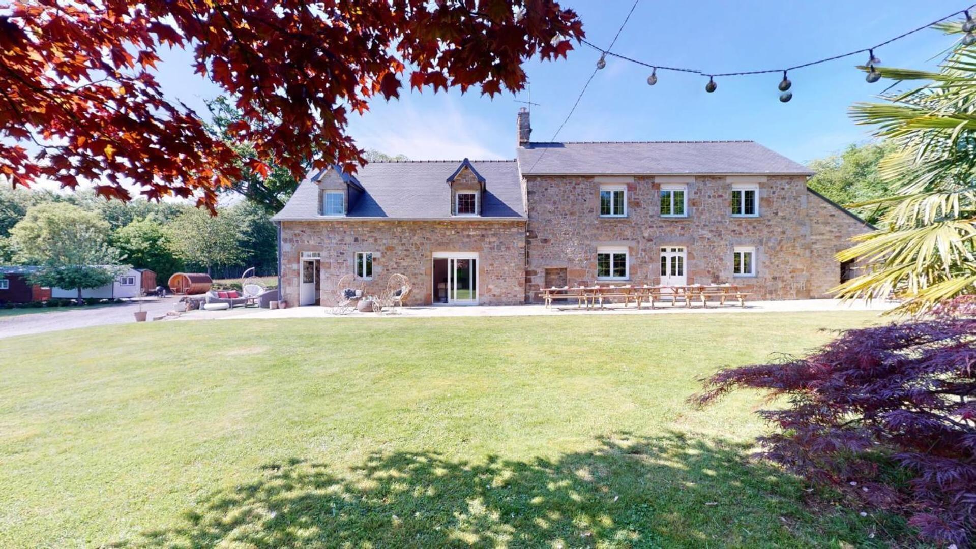 Cornillieres Maisonnettes 35 Pers Jacuzzi, Jeux Tessy-sur-Vire Exterior photo